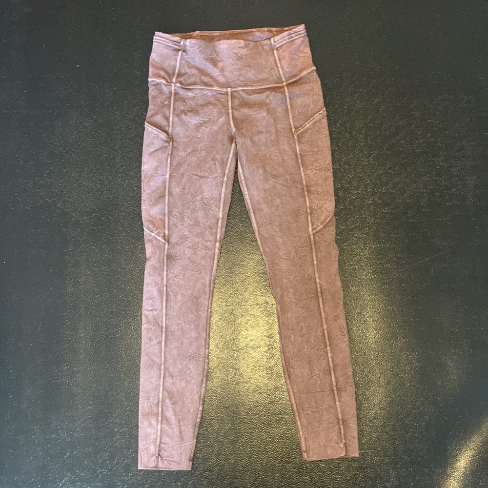 Lululemon yoga pants